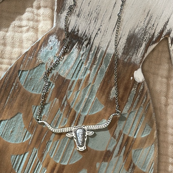 NWT White Turquoise Longhorn Bull Head Boho Necklace - Picture 2 of 12